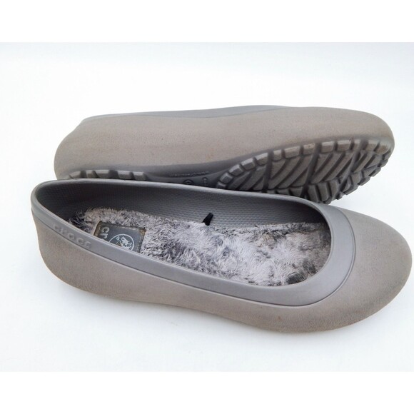 Crocs Women's Gray Mammoth Ballet Flats Slip On Size 7 Faux Fur Lined Shoes - Picture 9 of 12